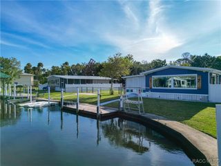 2550 N Comanche Point, Crystal River, FL 34429