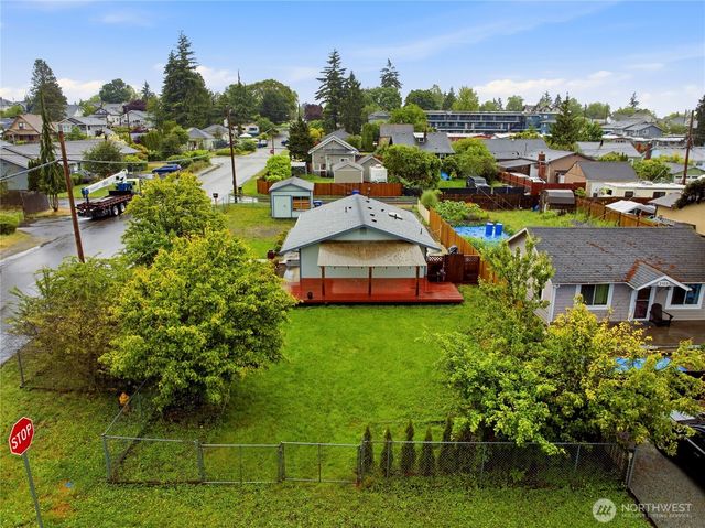3208 21st Street, Everett, WA 98201
