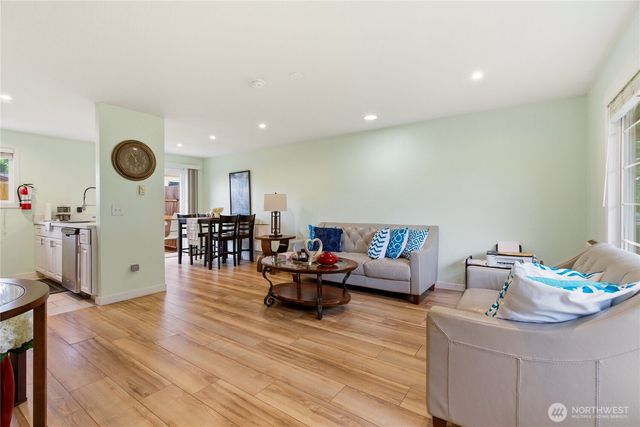 3208 21st Street, Everett, WA 98201