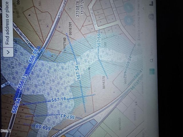 701 S Chatham Avenue, Siler City, NC 27344