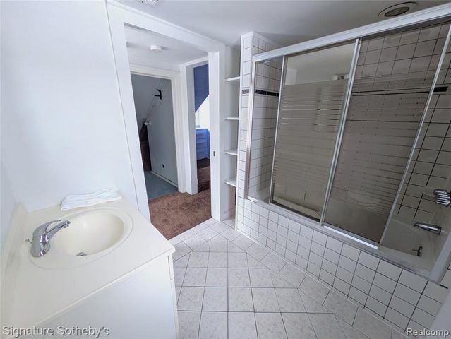 4205 Kendall Road, Warren, MI 48091