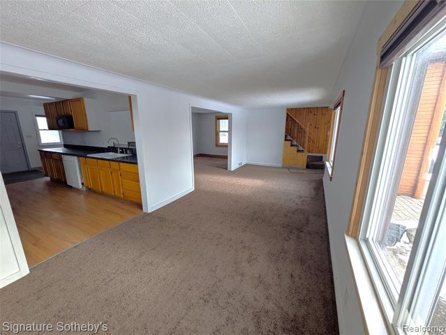 4205 Kendall Road, Warren, MI 48091