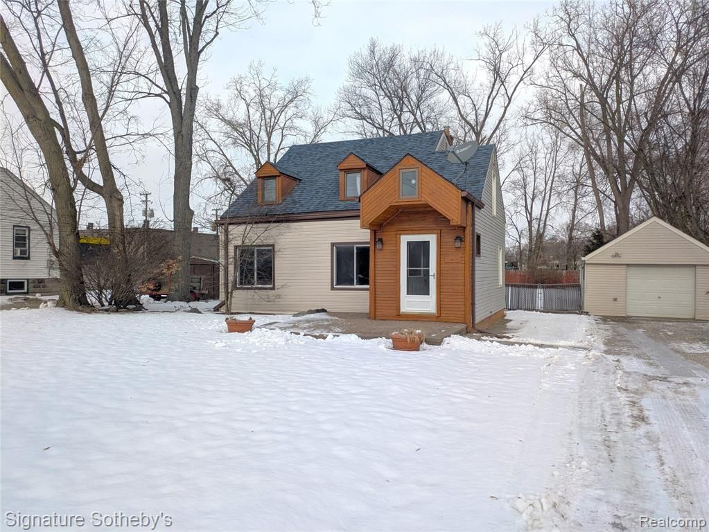 4205 Kendall Road, Warren, MI 48091