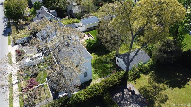 50 Bittermint Street, Islip, NY 11751