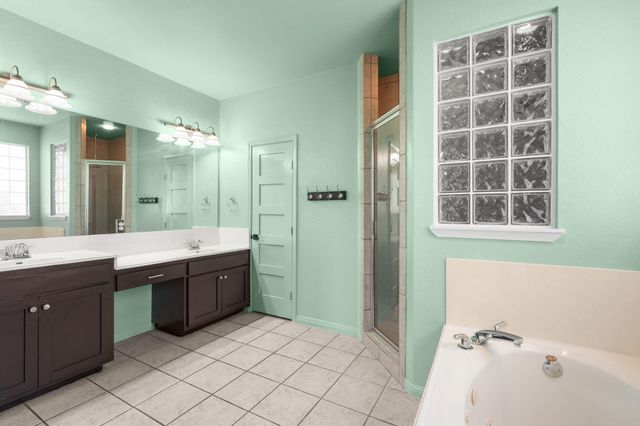 913 County Road 220, Florence, TX 76527