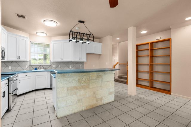 913 County Road 220, Florence, TX 76527