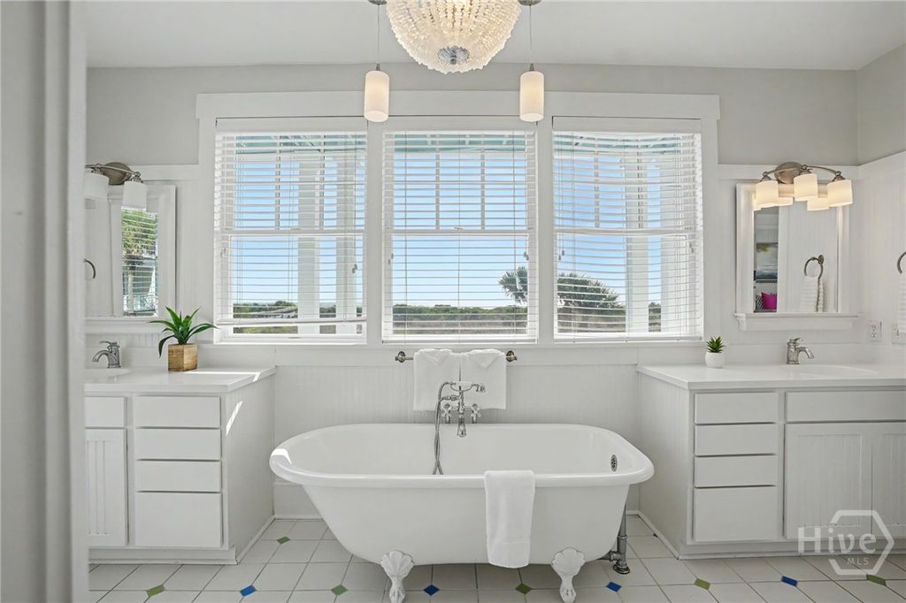 Image 25 of property listing at 8 Sandalwood Court, Tybee Island, GA 31328