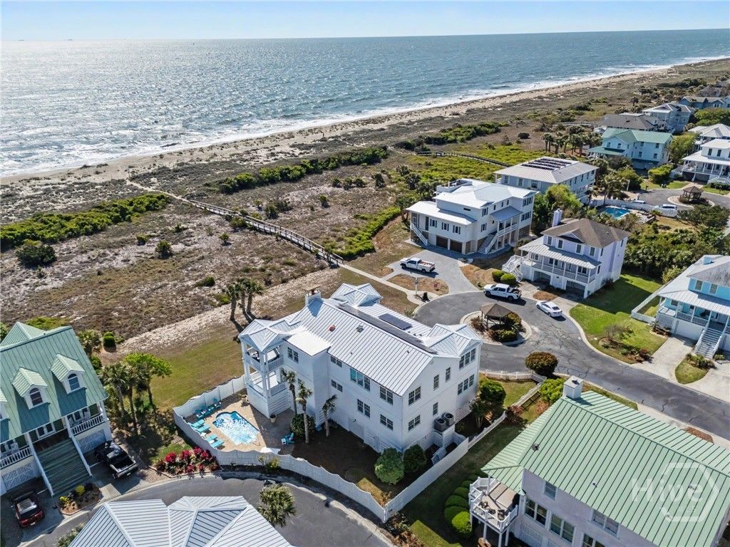 Image 3 of property listing at 8 Sandalwood Court, Tybee Island, GA 31328