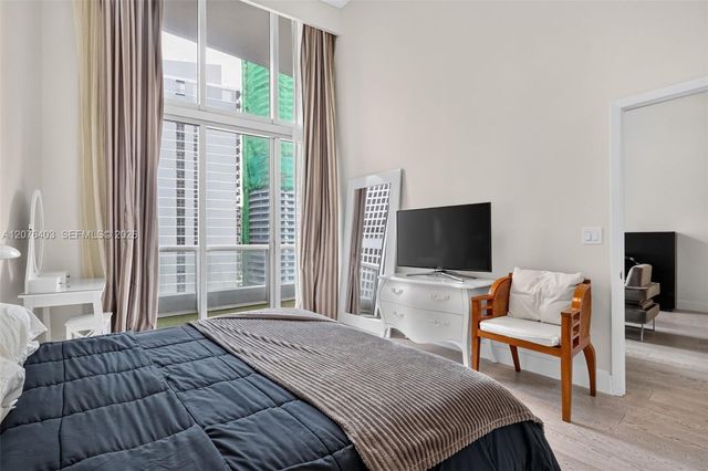 485 Brickell Avenue 2807, Miami, FL 33131