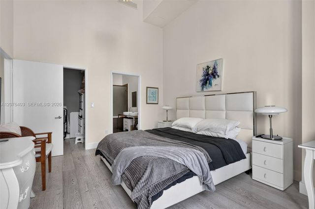 485 Brickell Avenue 2807, Miami, FL 33131