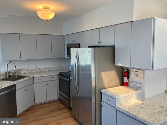 11152 HARBOR CT, Reston, VA 20191