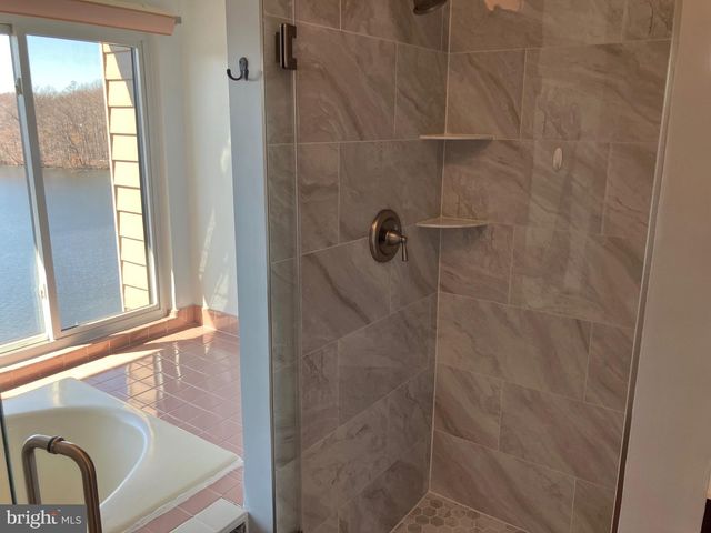 11152 HARBOR CT, Reston, VA 20191