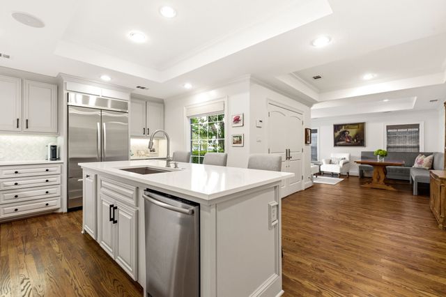 5023 W Purdue Street, Dallas, TX 75209