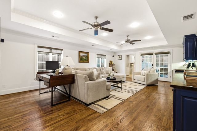 5023 W Purdue Street, Dallas, TX 75209