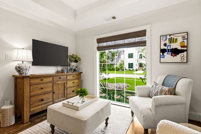 5023 W Purdue Street, Dallas, TX 75209