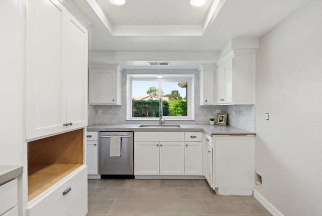 2804 March Ct, Modesto, CA 95358