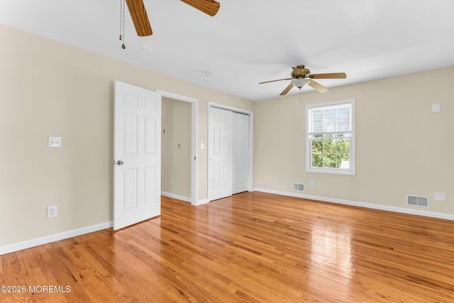 11 Cherry Tree Farm Road A, Middletown, NJ 07748