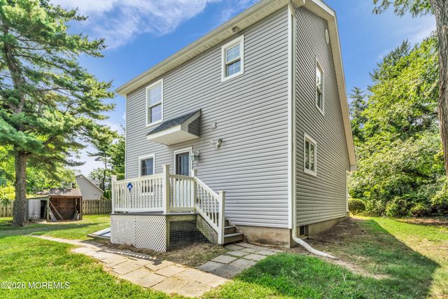 11 Cherry Tree Farm Road A, Middletown, NJ 07748