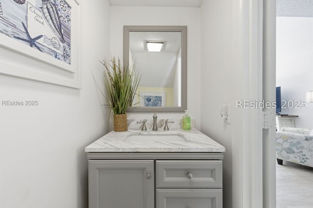 26 S Forest Beach Dr Apt 56, Hilton Head Island, SC 29928