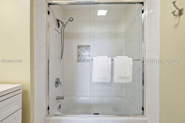 26 S Forest Beach Dr Apt 56, Hilton Head Island, SC 29928