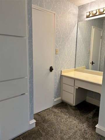5704 Lands End ST, Austin, TX 78734