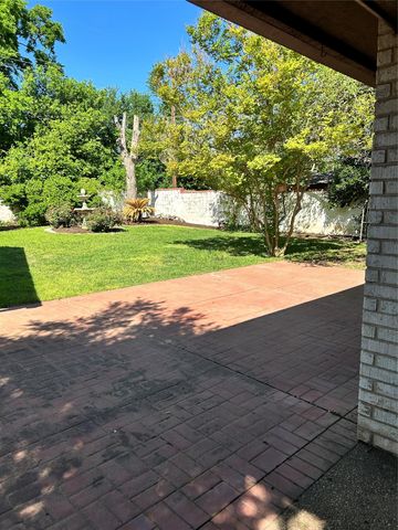 5704 Lands End ST, Austin, TX 78734