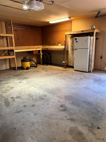 5704 Lands End ST, Austin, TX 78734