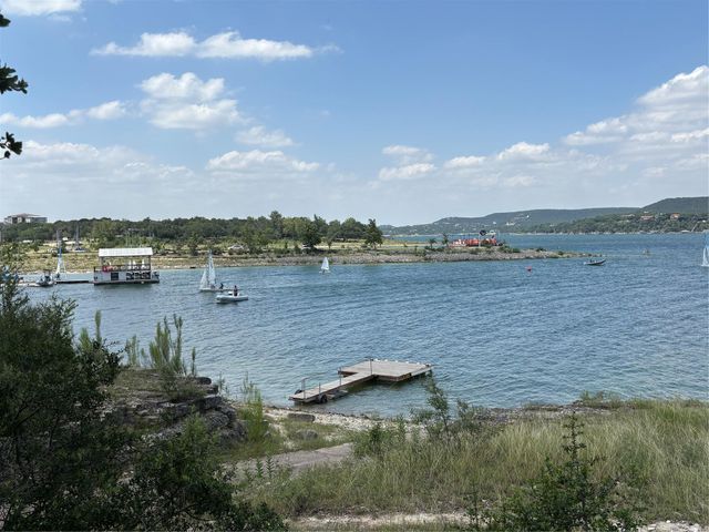 5704 Lands End ST, Austin, TX 78734