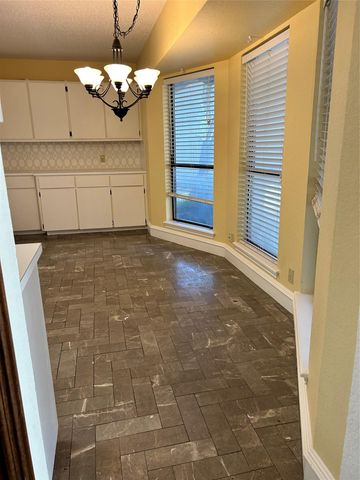 5704 Lands End ST, Austin, TX 78734