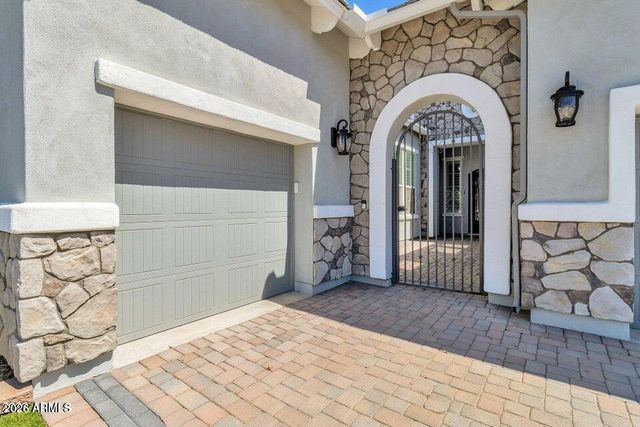 4449 E FOUNTAIN Street, Mesa, AZ 85205