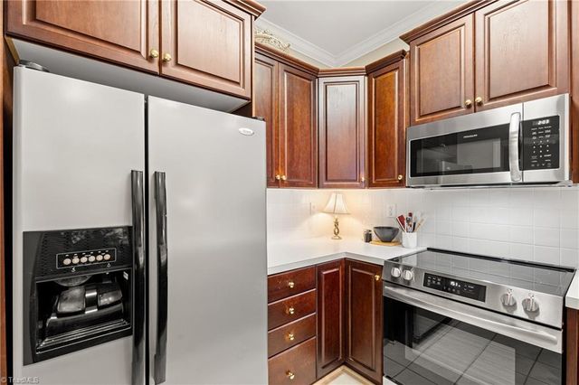 637 Sonoma Lane, High Point, NC 27265