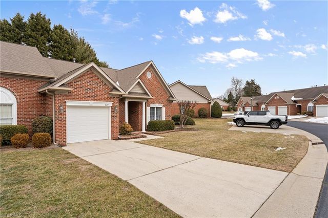 637 Sonoma Lane, High Point, NC 27265