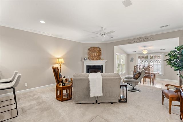 637 Sonoma Lane, High Point, NC 27265