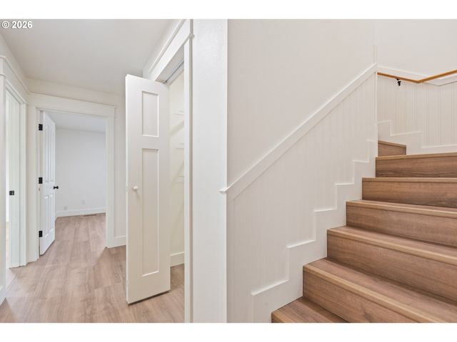 3730 AMBER Ln, Roseburg, OR 97471