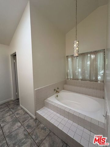 4039 Lamarr Avenue, Culver City, CA 90232