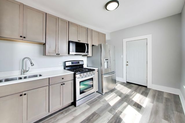 3814 W OHIO Street, Chicago, IL 60624