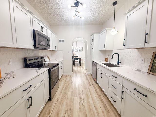 2304 Byerly Court, Mishawaka, IN 46544