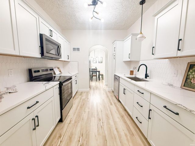 2304 Byerly Court, Mishawaka, IN 46544