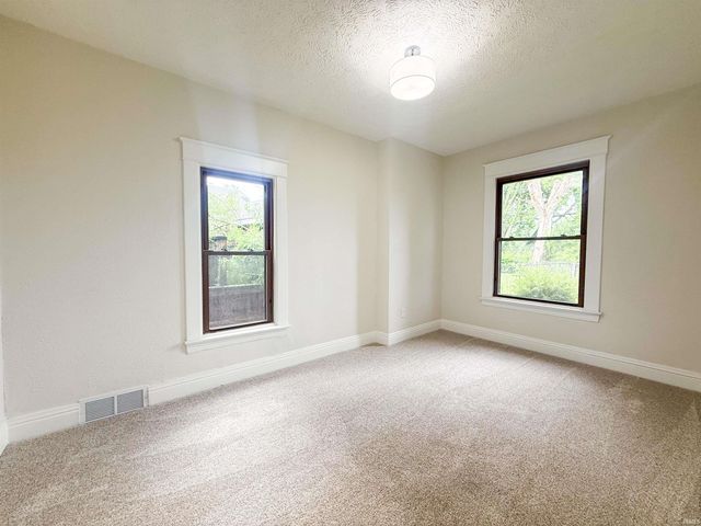 2304 Byerly Court, Mishawaka, IN 46544
