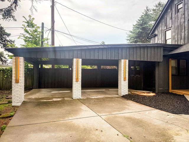 2304 Byerly Court, Mishawaka, IN 46544