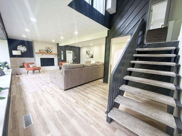 2304 Byerly Court, Mishawaka, IN 46544
