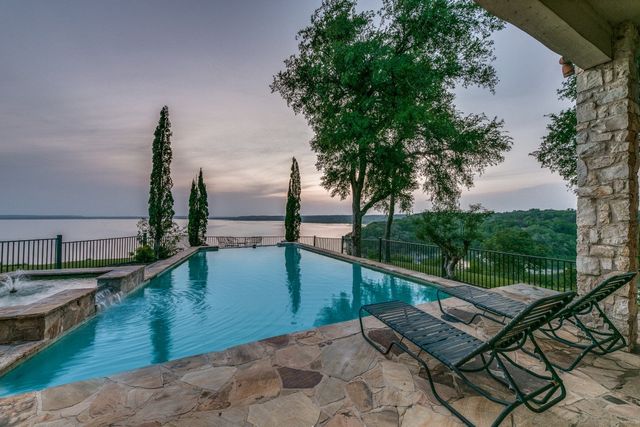 1237 Overlook Court, Whitney, TX 76692