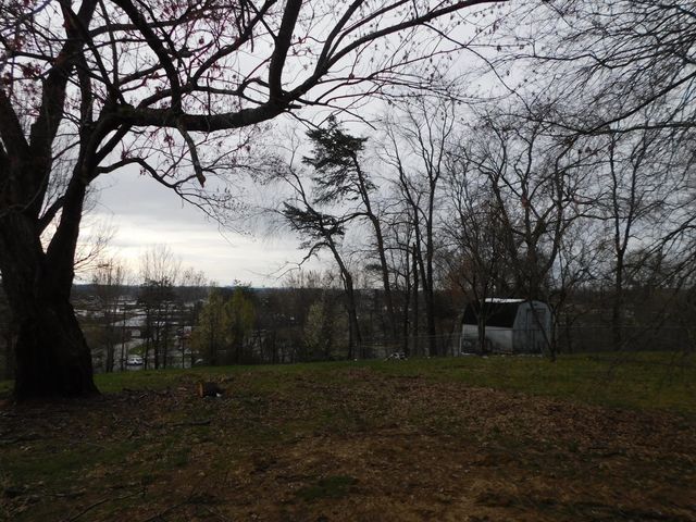 1634 Senator Lane, London, KY 40741