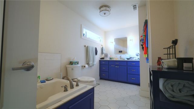 2108 Stone Street, Fayetteville, AR 72701