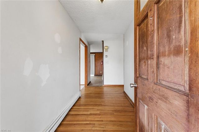 594 Taliaferro RD, Yorktown, VA 23690