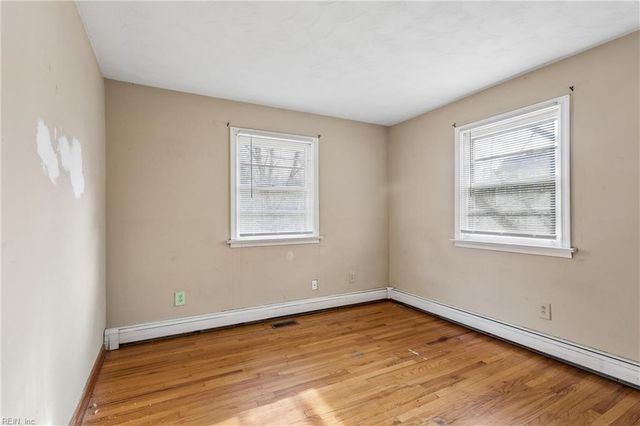 594 Taliaferro RD, Yorktown, VA 23690