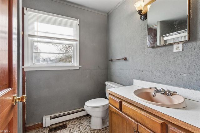 594 Taliaferro RD, Yorktown, VA 23690