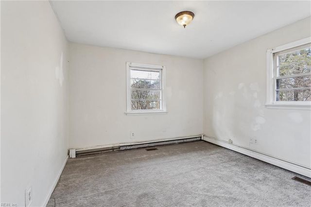 594 Taliaferro RD, Yorktown, VA 23690