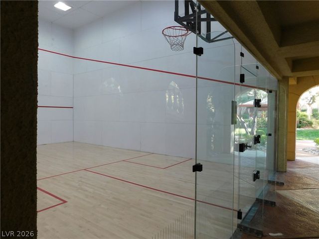 260 East Flamingo Road 108, Las Vegas, NV 89169