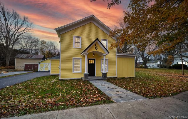 30 Myrtle Avenue, Pine Plains, NY 12567